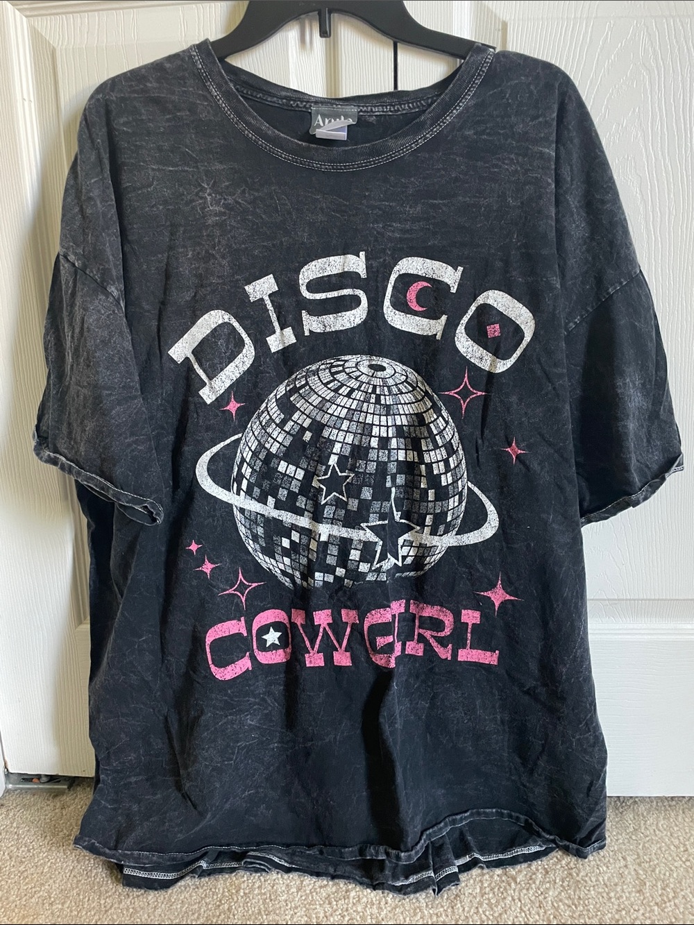 ARULA Disco Cowgirl Graphic Tee X/A